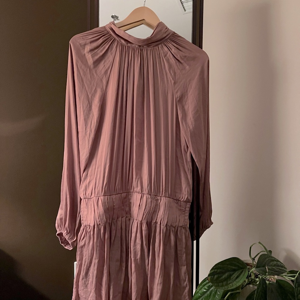 DO + BE DRESS -mauve size medium